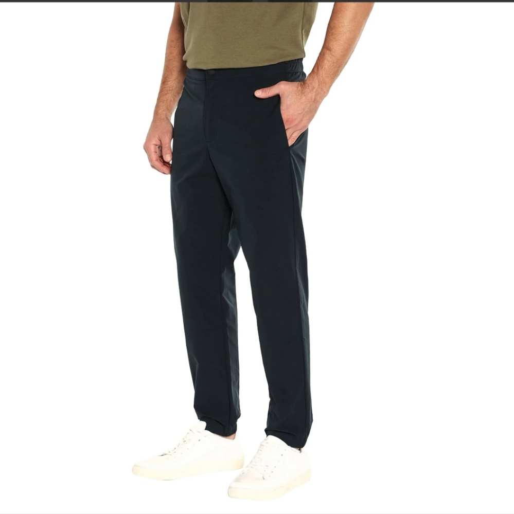*Banana Republic Men's Motion Tech Hybrid Pant - Size 32, NWT